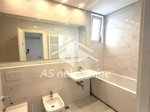 Izdavanje, četvorosoban stan, 155m², Senjak, Beograd - image 15