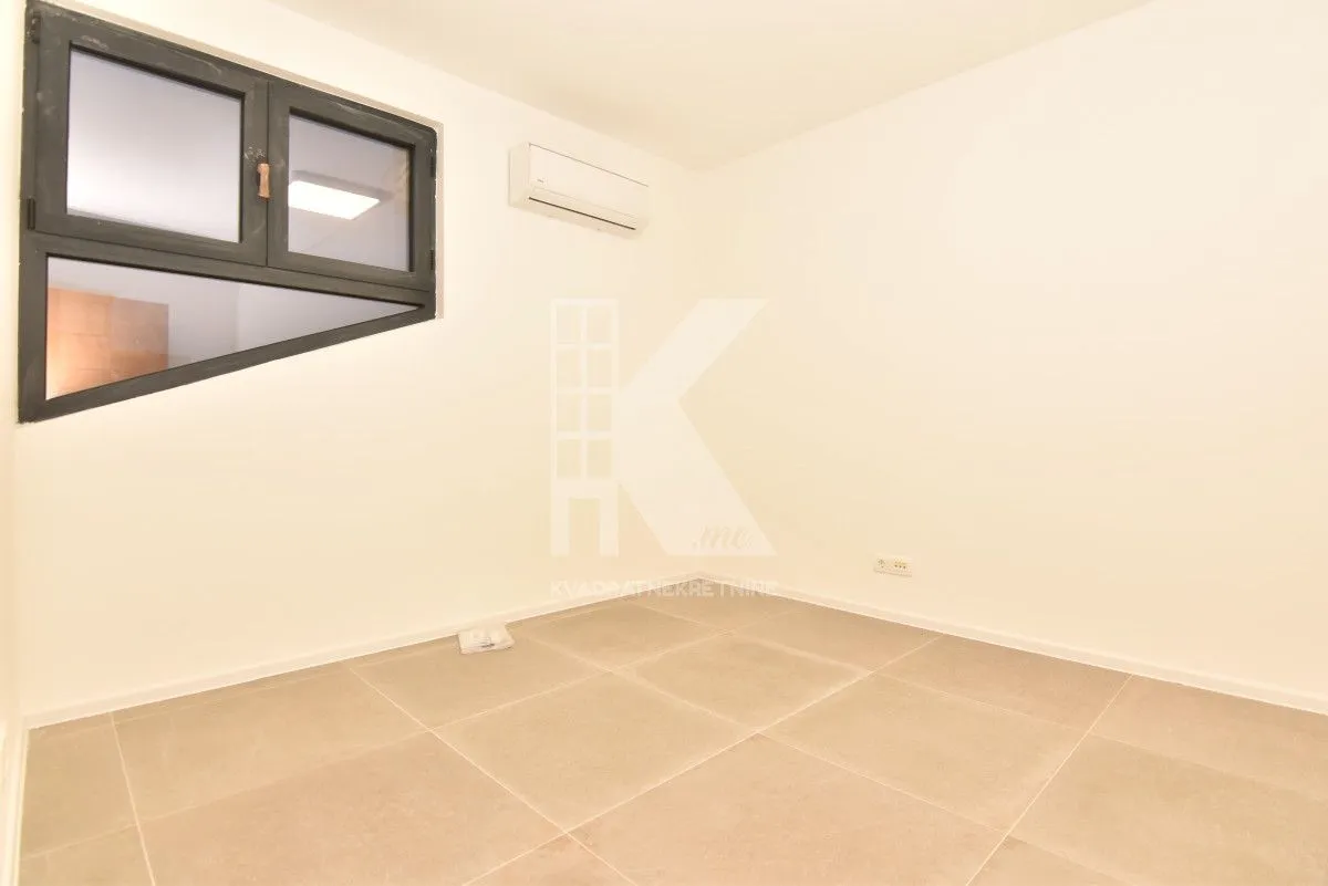 Rent, office space, 120m², Centar, Podgorica