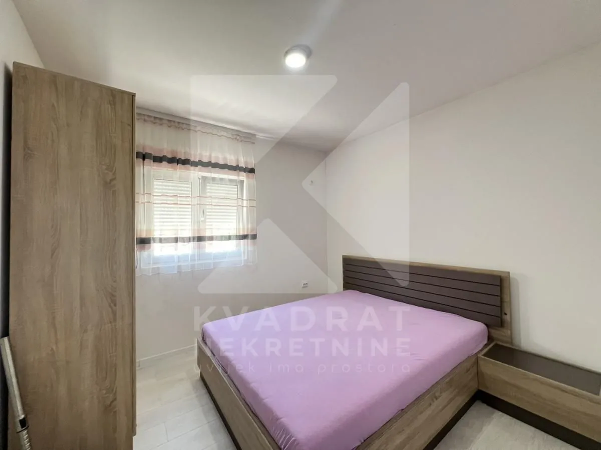 Izdavanje, kuća, 260m², Kokoti, Podgorica
