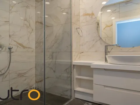 Prodaja, trosoban stan, 237m², Centar, Bar - image 22