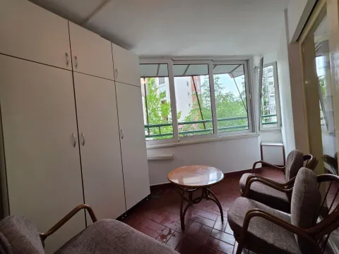 Rent, one bedroom apartment, 73m², Blok 6, Podgorica - image 8