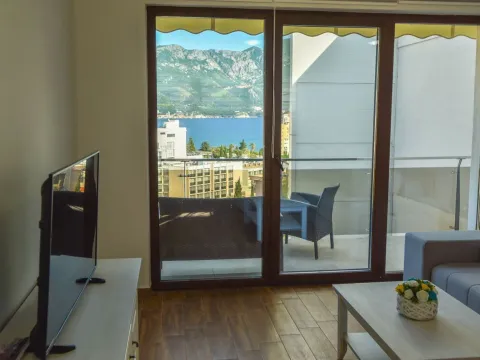 Prodaja, jednosoban stan, 53m², Bečići, Budva - image 12