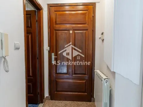 Izdavanje, stan, 210m², Savski Venac, Beograd - image 41