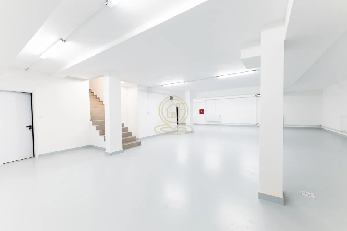Izdavanje, poslovni prostor, 340m², Telep, Novi Sad Sve Podlokacije