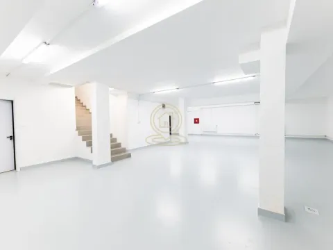 Izdavanje, poslovni prostor, 340m², Telep, Novi Sad Sve Podlokacije - image 10