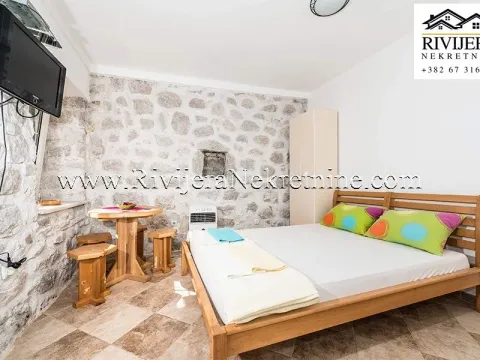 Sale, house, 130m², Lipci, Kotor - image 4