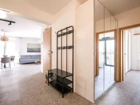 Prodaja, trosoban stan, 77m², Tivat, Crna Gora - image 14