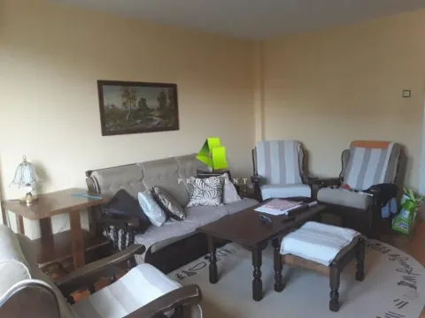 Izdavanje, trosoban stan, 76m², Medijana, Niš