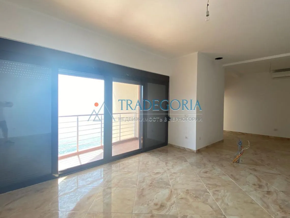Prodaja, trosoban stan, 227m², Dobra Voda, Bar