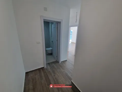 Prodaja, dvosoban stan, 74m², Bečići, Budva - image 2