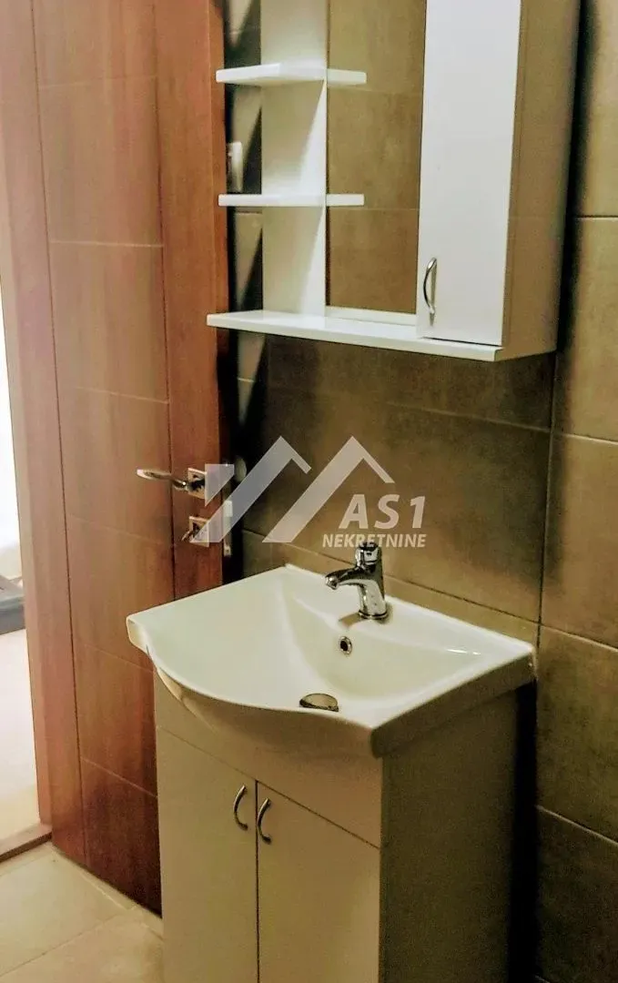 Izdavanje, jednosoban stan, 38m², Adice, Novi Sad Sve Podlokacije