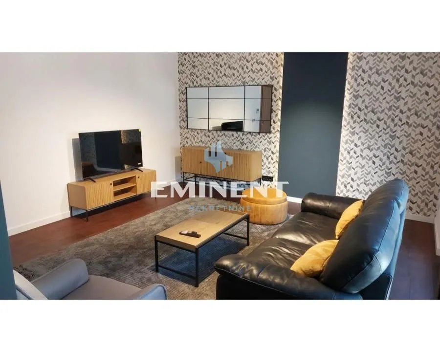 Izdavanje, dvosoban stan, 65m², Crveni Krst, Beograd