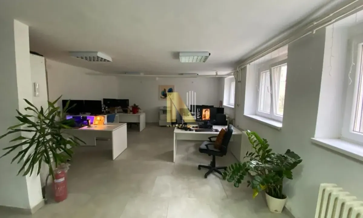 Prodaja, dvosoban stan, 62m², Centar, Novi Sad