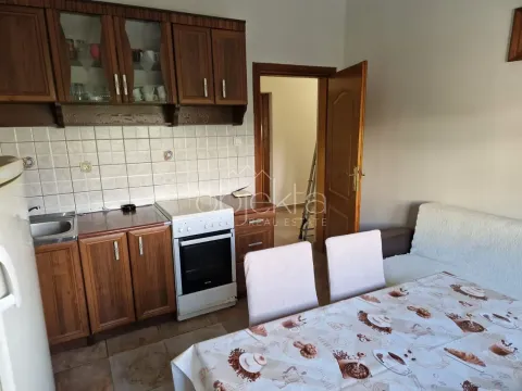 Izdavanje, kuća, 190m², Tivat, Crna Gora - image 3