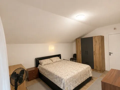 Rent, two bedroom apartment, 90m², Donja Gorica, Podgorica - image 12