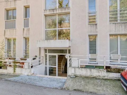 Sale, two bedroom apartment, 75m², Budva, Crna Gora - image 37