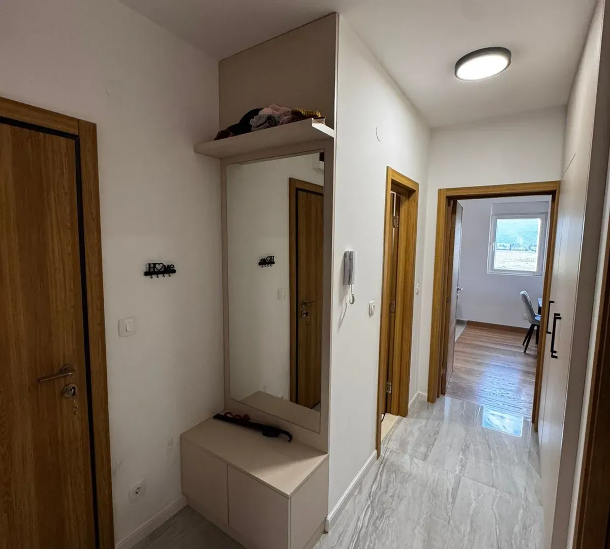 Prodaja, dvosoban stan, 72m², New City, Podgorica