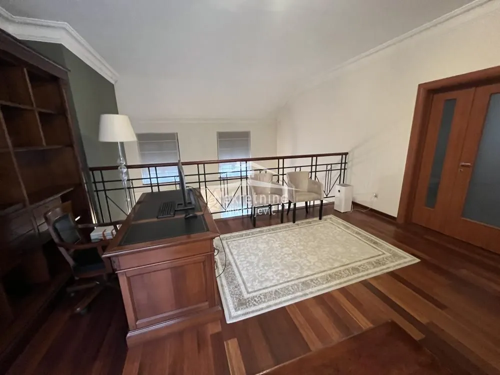 Sale, apartment, 220m², Savski Venac, Beograd