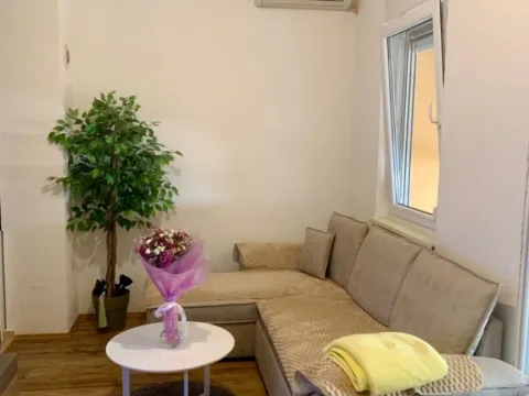 Izdavanje, garsonjera, 32m2, Ilino, Bar Izdavanje, garsonjera, 32m2, Ilino, Bar