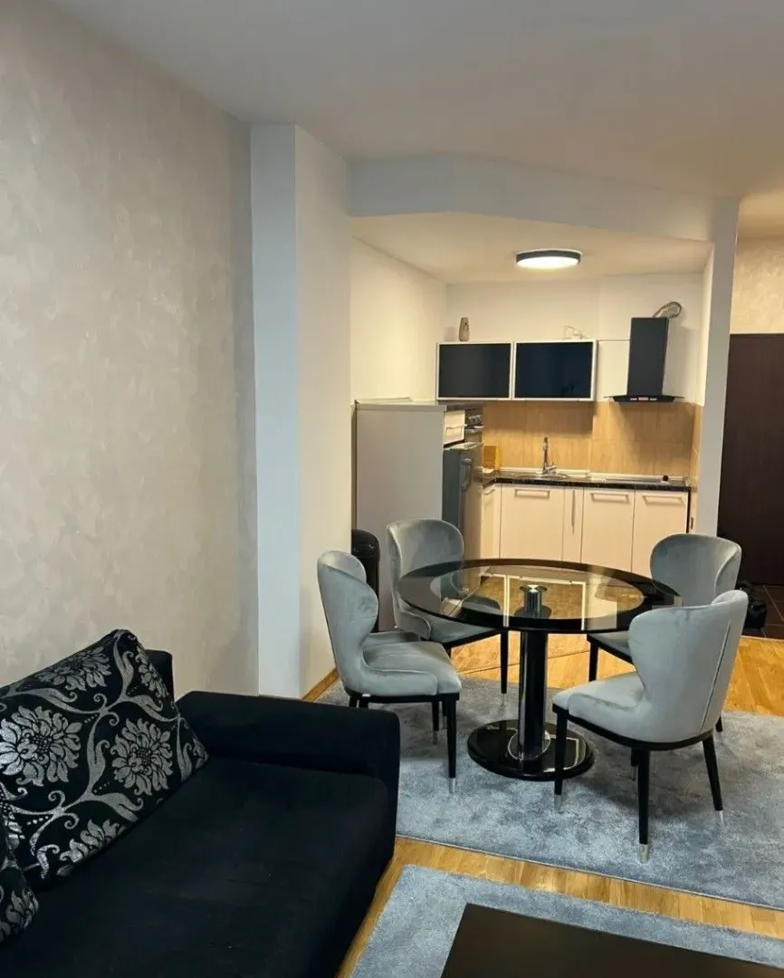 Izdavanje, jednosoban stan, 45m², Momišići, Podgorica