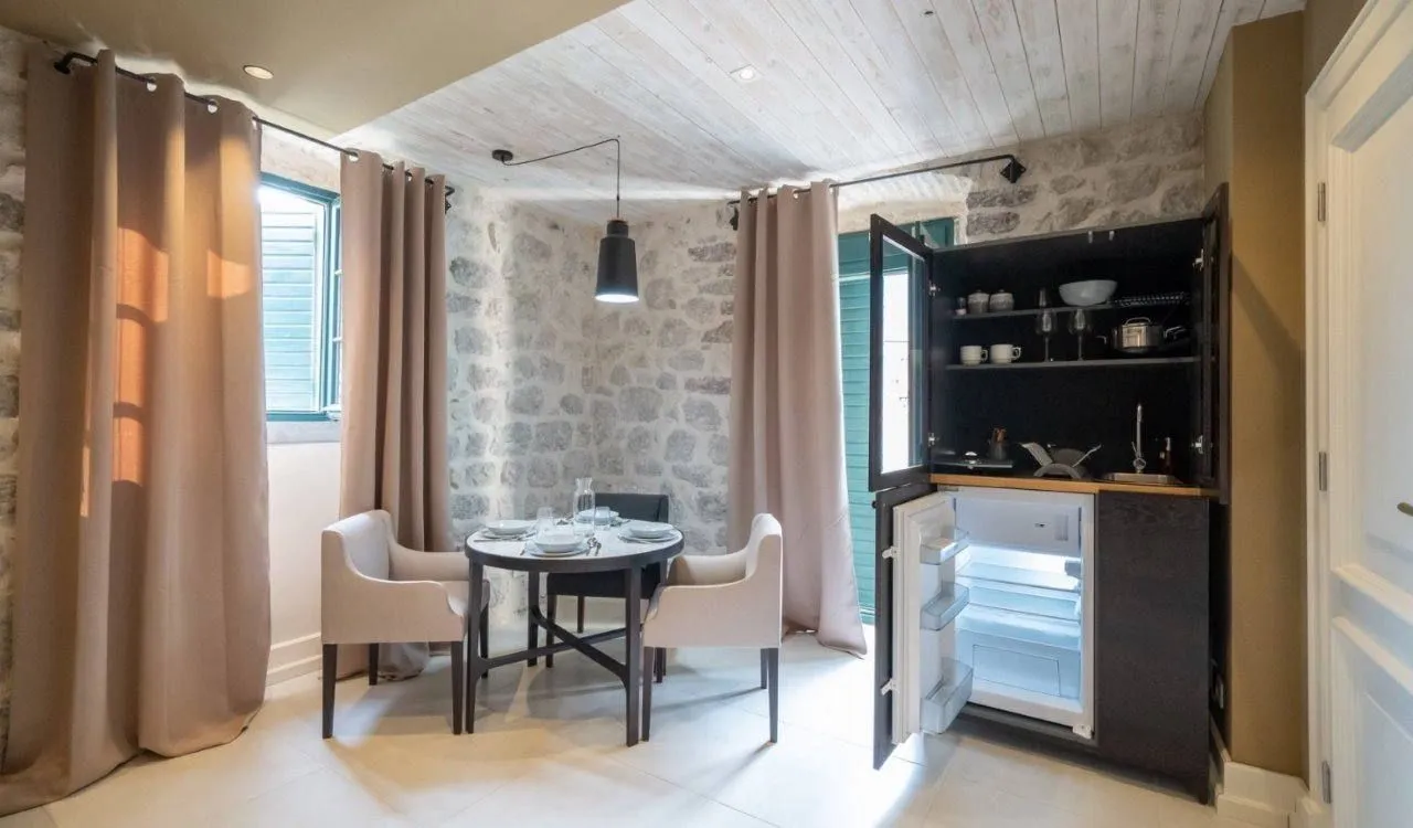 Sale, house, 320m², Risan, Kotor