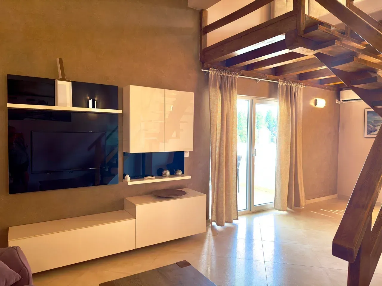 Prodaja, kuća, 702m², Centar, Ulcinj