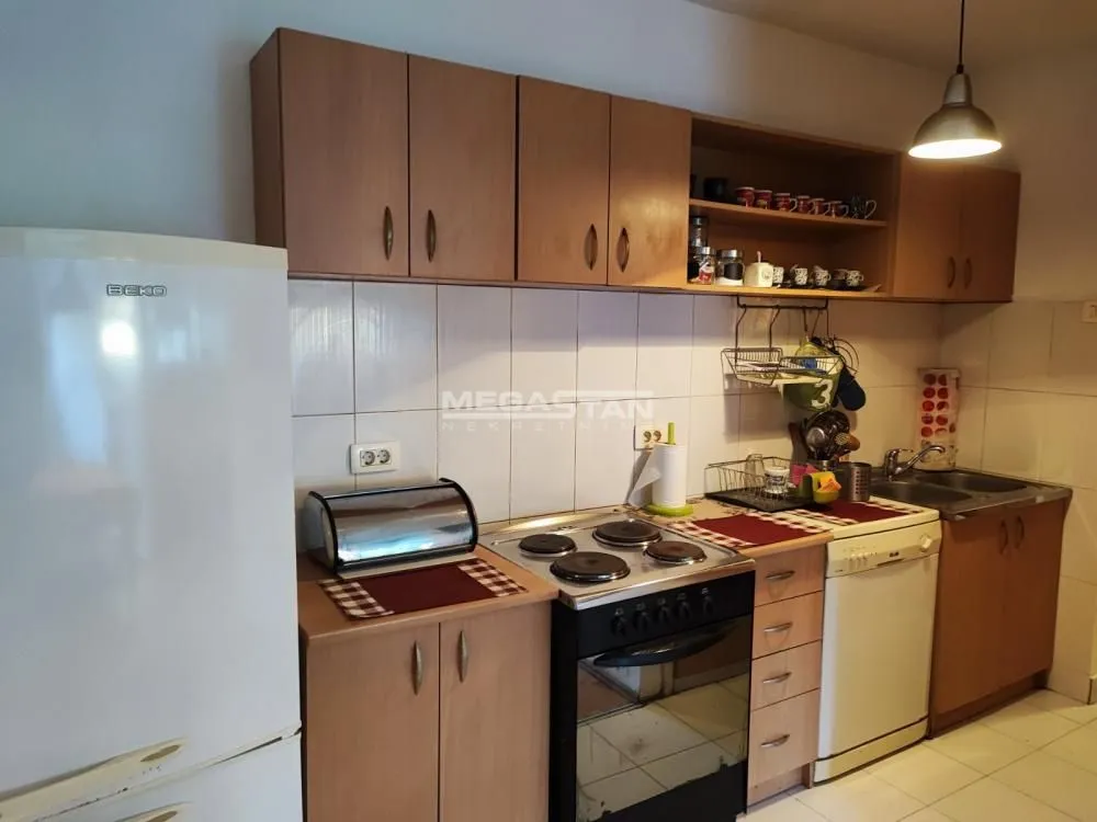 Izdavanje, dvosoban stan, 50m², Zvezdara Sve Podlokacije, Beograd