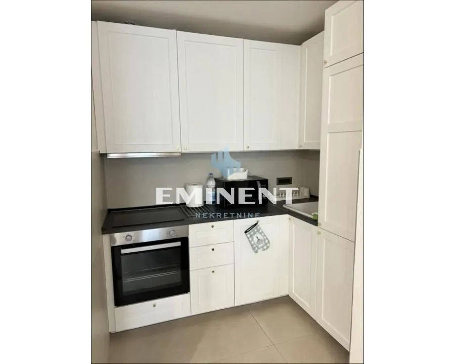 Izdavanje, dvosoban stan, 50m², Stari Grad, Beograd