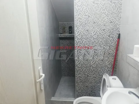 Prodaja, kuća, 155m², Zemun Meandri, Zemun Sve Podlokacije - image 5