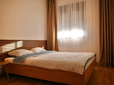 Izdavanje, jednosoban stan, 42m², Tološi, Podgorica - image 4
