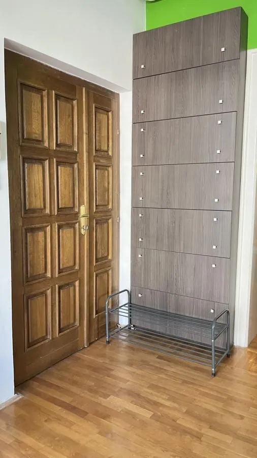 Izdavanje, trosoban stan, 80m², Staro groblje, Niš