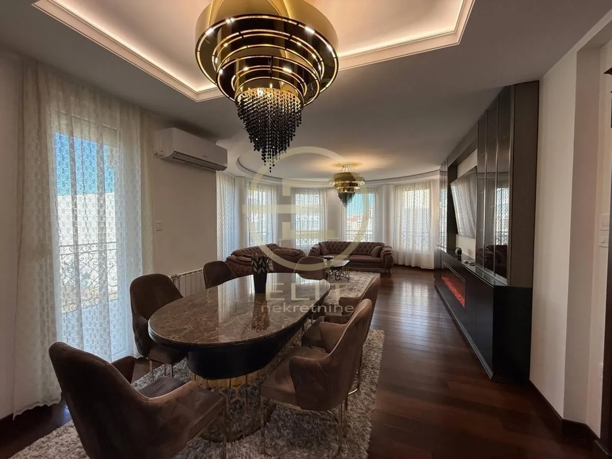 Izdavanje, stan, 116m², Socijalno, Novi Sad Sve Podlokacije