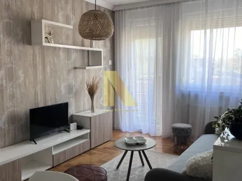 Izdavanje, dvosoban stan, 58m², Bulevar Oslobodjenja, Novi Sad Sve Podlokacije - image 2