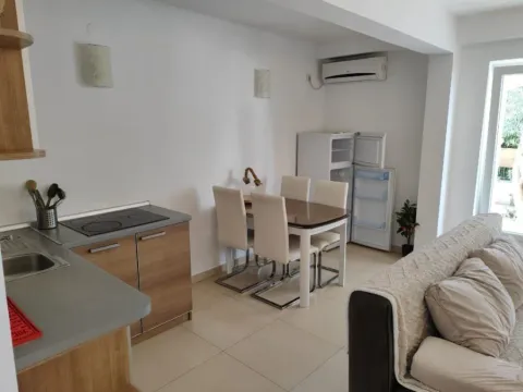 Izdavanje, jednosoban stan, 52m², Budva, Crna Gora - image 5