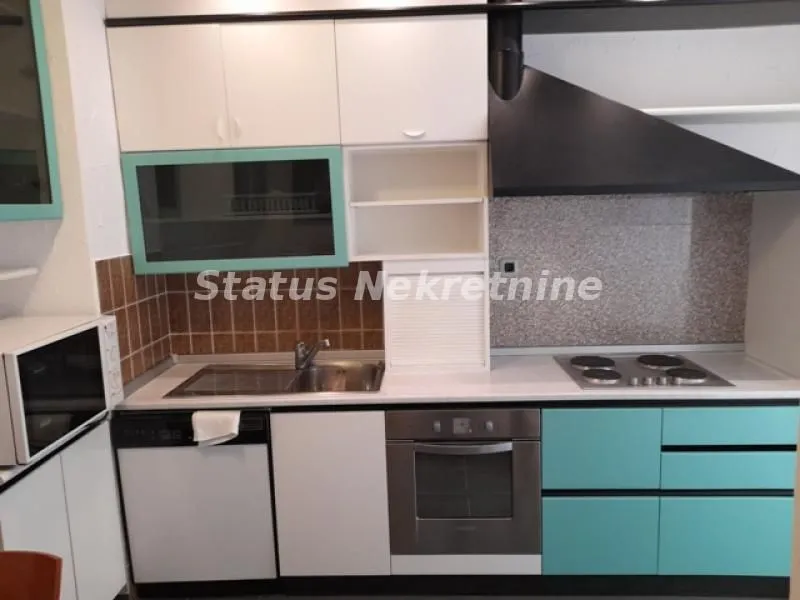 Izdavanje, trosoban stan, 80m², Liman 2, Novi Sad Sve Podlokacije