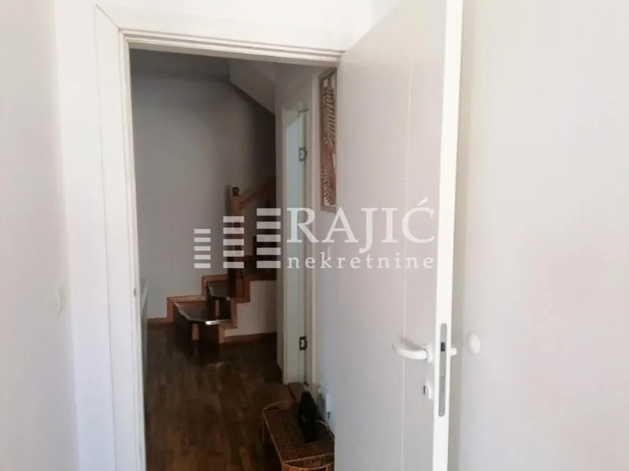 Rent, three bedroom apartment, 76m², Voždovac Sve Podlokacije, Beograd