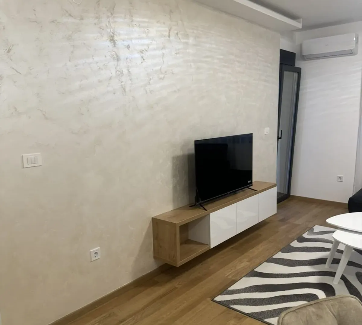 Rent, one bedroom apartment, 47m², Podgorica, Crna Gora