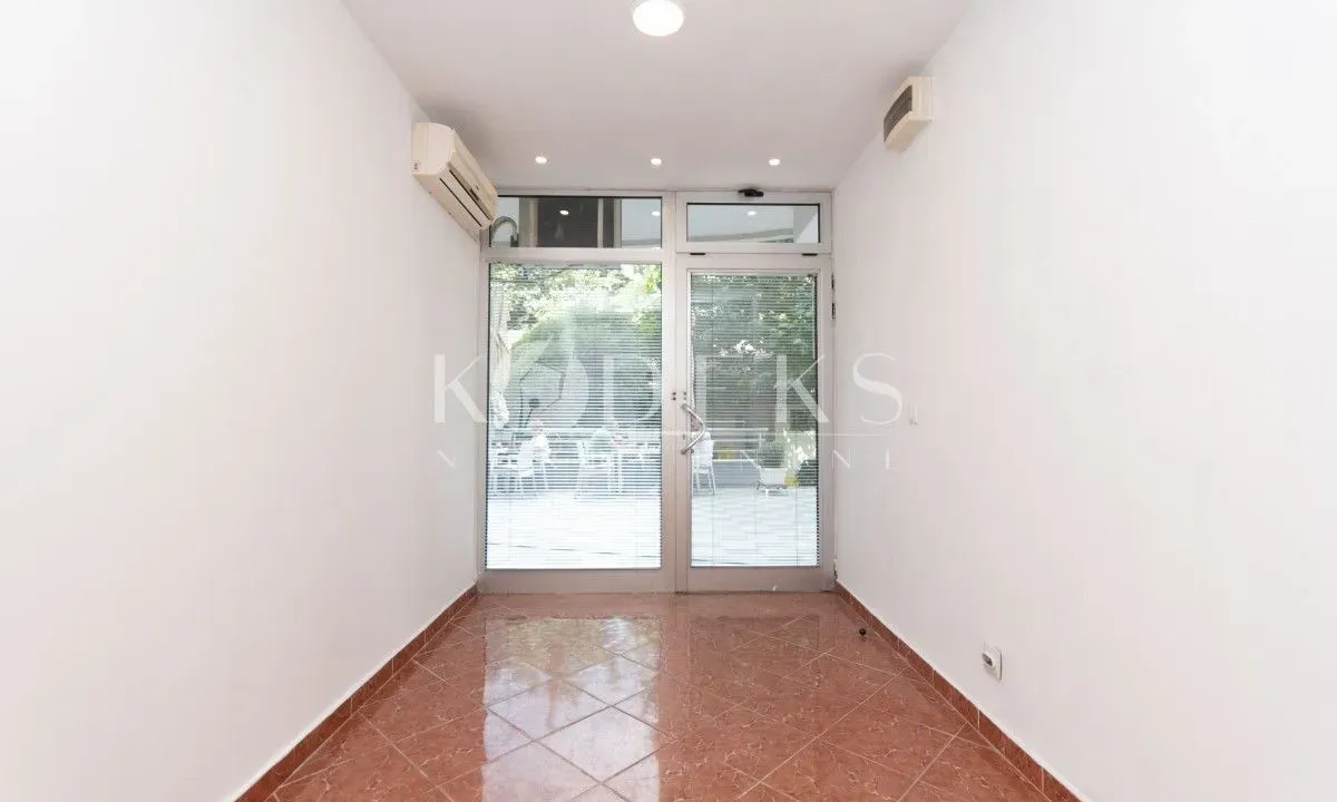 Rent, office space, 11m², Pobrežje, Podgorica