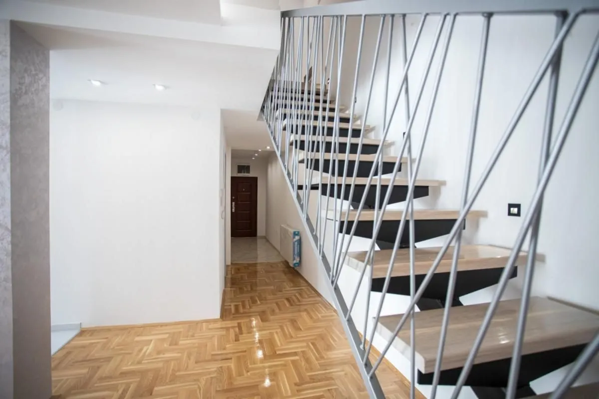 Sale, apartment, 135m², Dom zdravlja, Niš