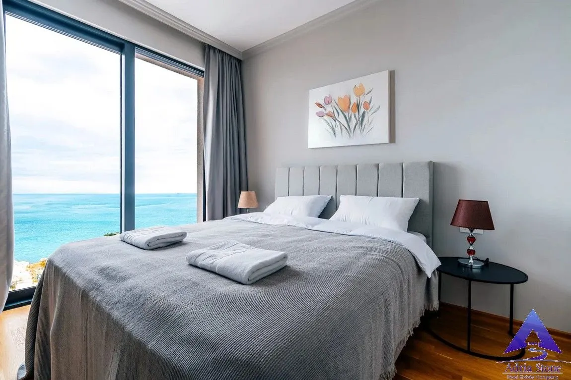 Sale, house, 220m², Reževići, Budva