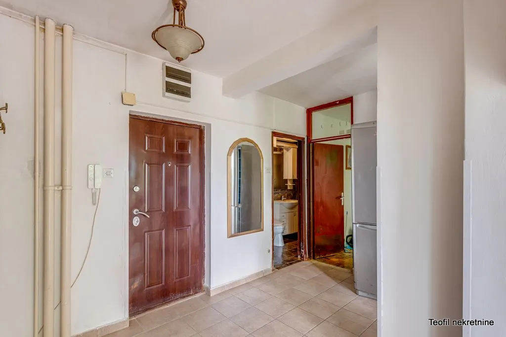 Prodaja, jednosoban stan, 49m², Stari Grad, Beograd