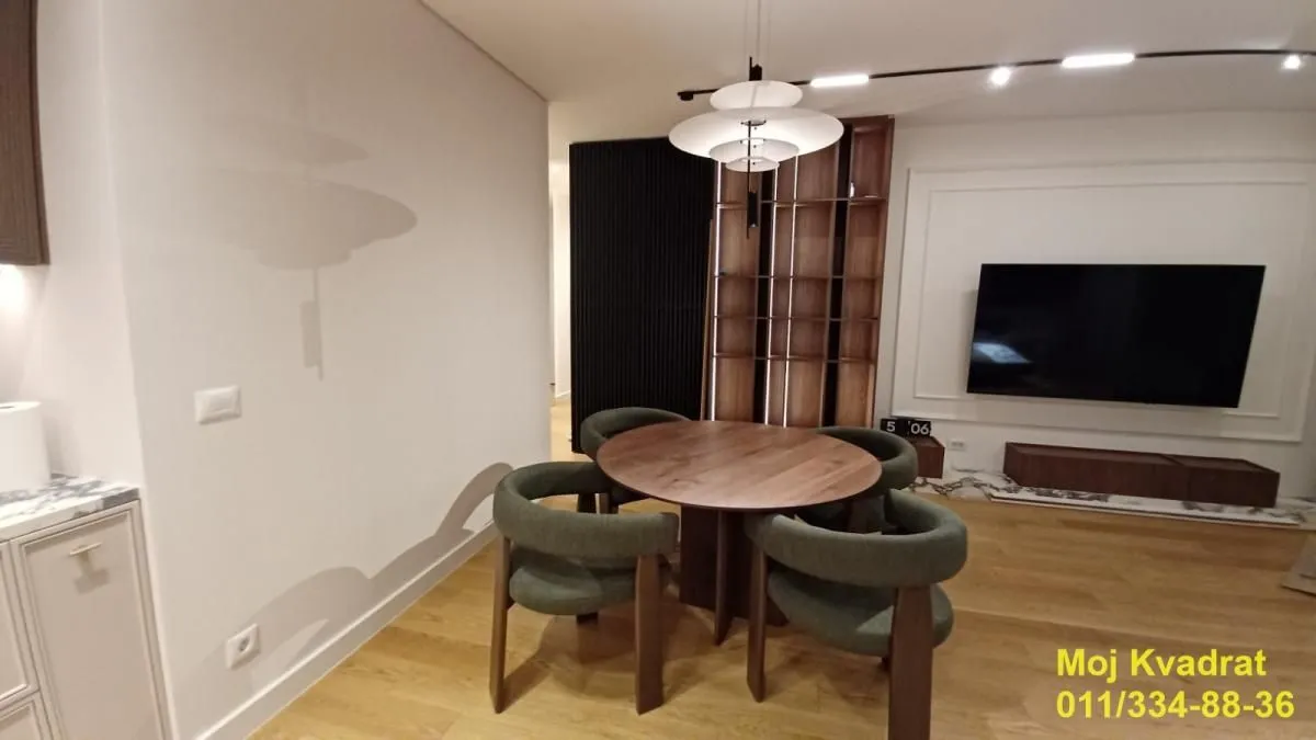 Rent, three bedroom apartment, 92m², Kalenić Pijaca, Vračar Sve Podlokacije