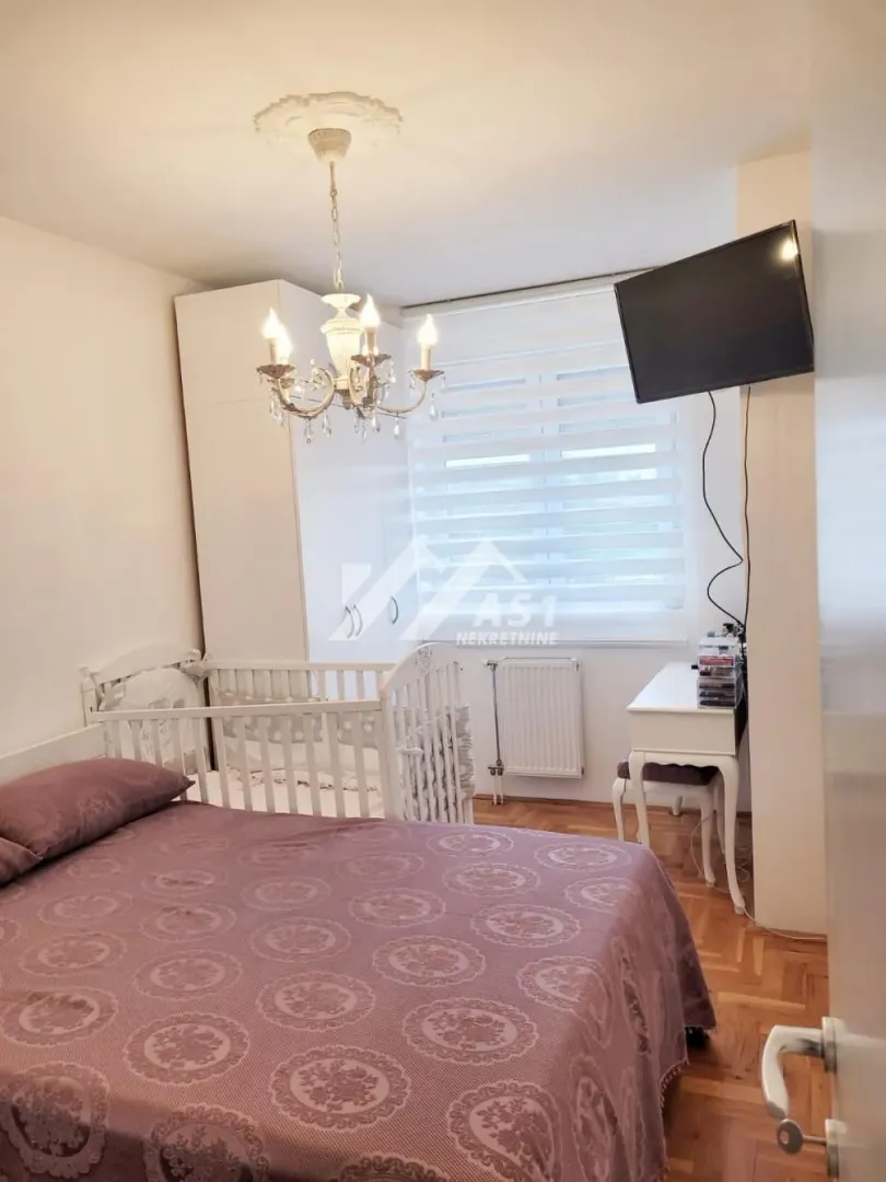 Izdavanje, dvosoban stan, 50m², Nova Detelinara, Novi Sad Sve Podlokacije