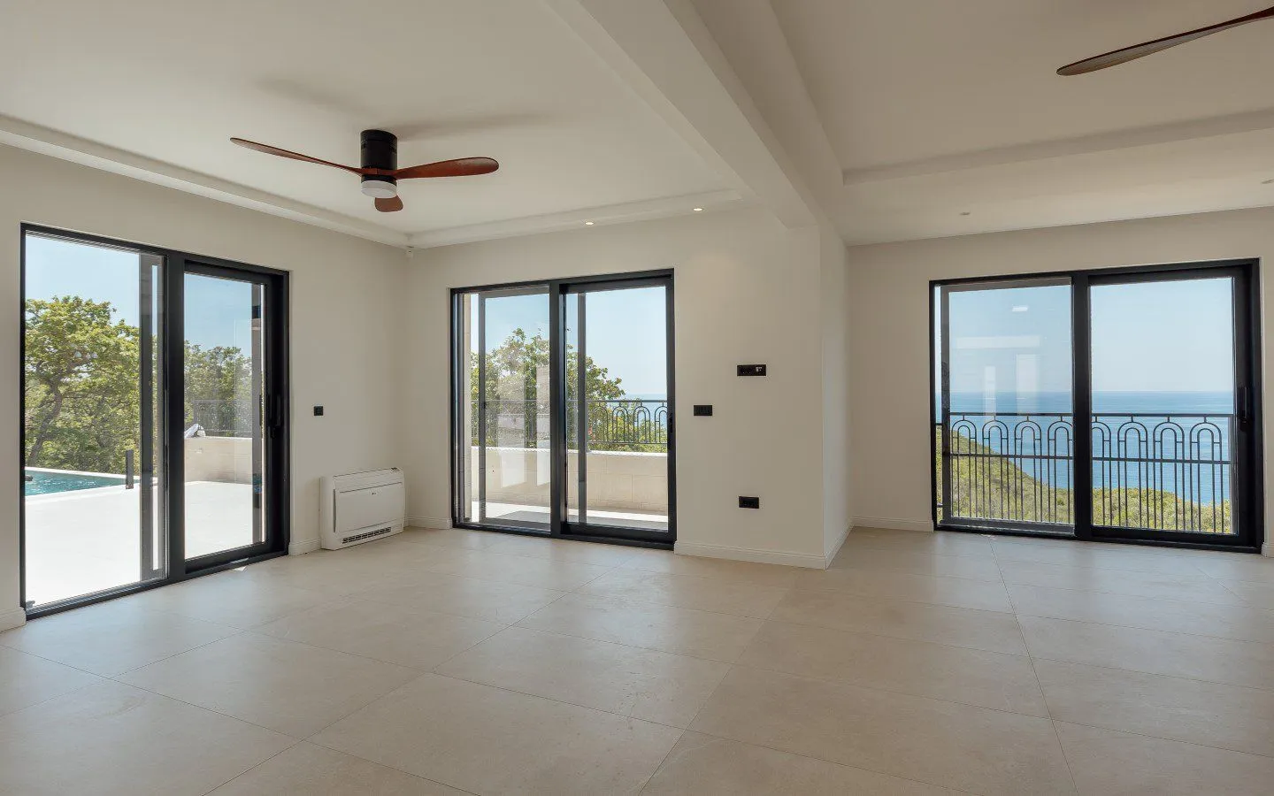Sale, house, 318m², Reževići, Budva