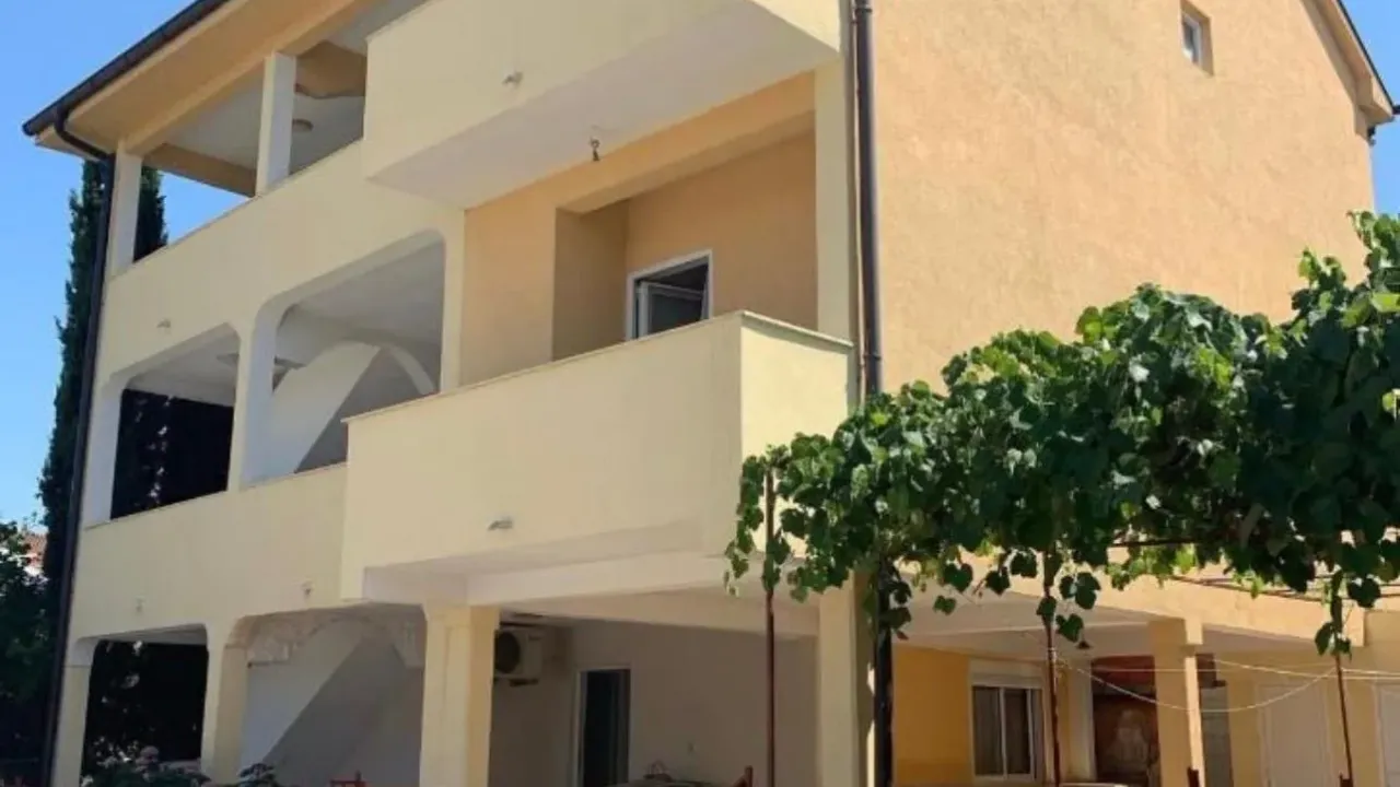 Sale, house, 305m², Donji Štoj, Ulcinj