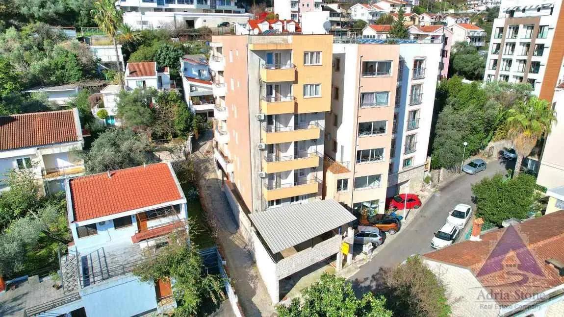 Sale, hospitality venue, 993m², Bečići, Budva
