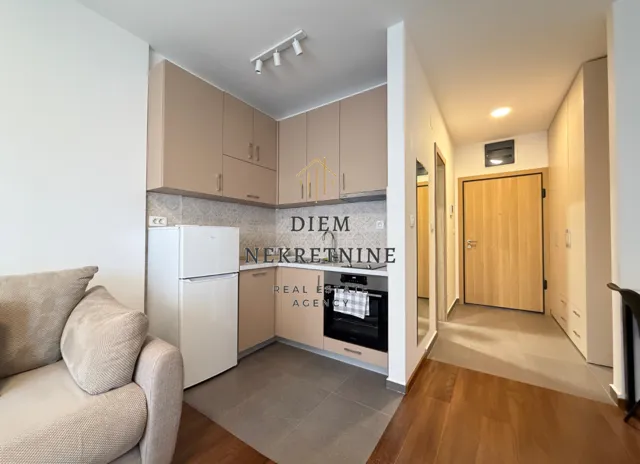 Izdavanje, garsonjera, 28m², Master Kvart, Podgorica