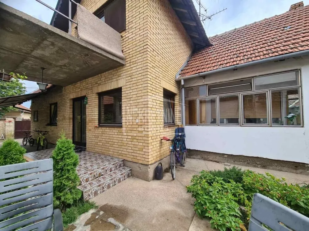 Prodaja, kuća, 156m², Dudova Šuma, Subotica