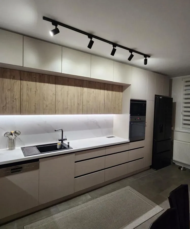 Prodaja, stan, 229m², Telep, Novi Sad Sve Podlokacije