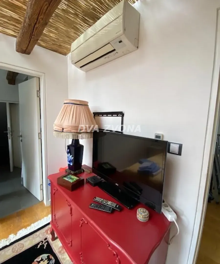 Prodaja, ugostiteljski objekat, 630m², Stari Slankamen, Inđija